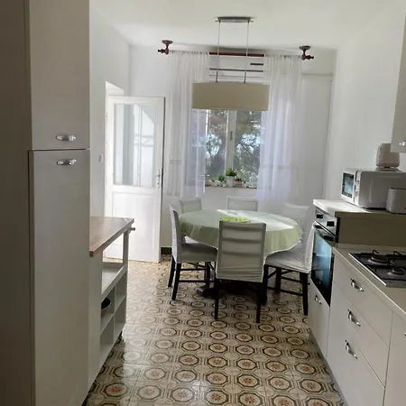 Apartment Sole E Mare Murter